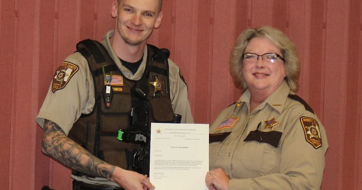 Deputy Noah Barker Receives Life Saving Award From Burnett County ...